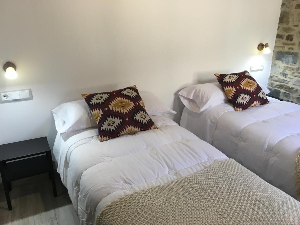 Apartamentos Bajo Pena Apartamentos Sanlorien El Pueyo de Araguás Dış mekan fotoğraf